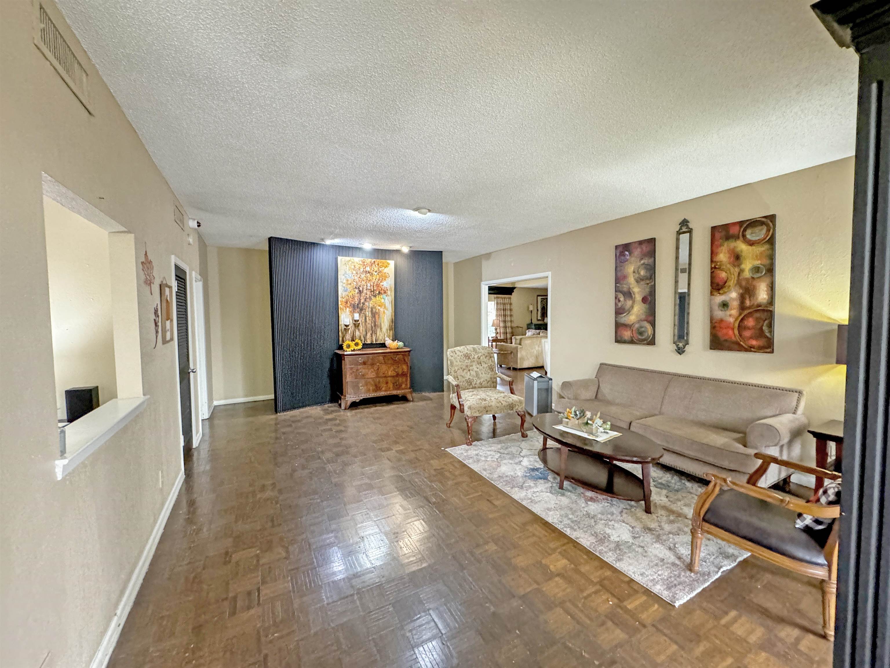 Memphis, Tennessee 38117, United States, 2 Bedrooms Bedrooms, ,2 BathroomsBathrooms,Residential,Active,35552