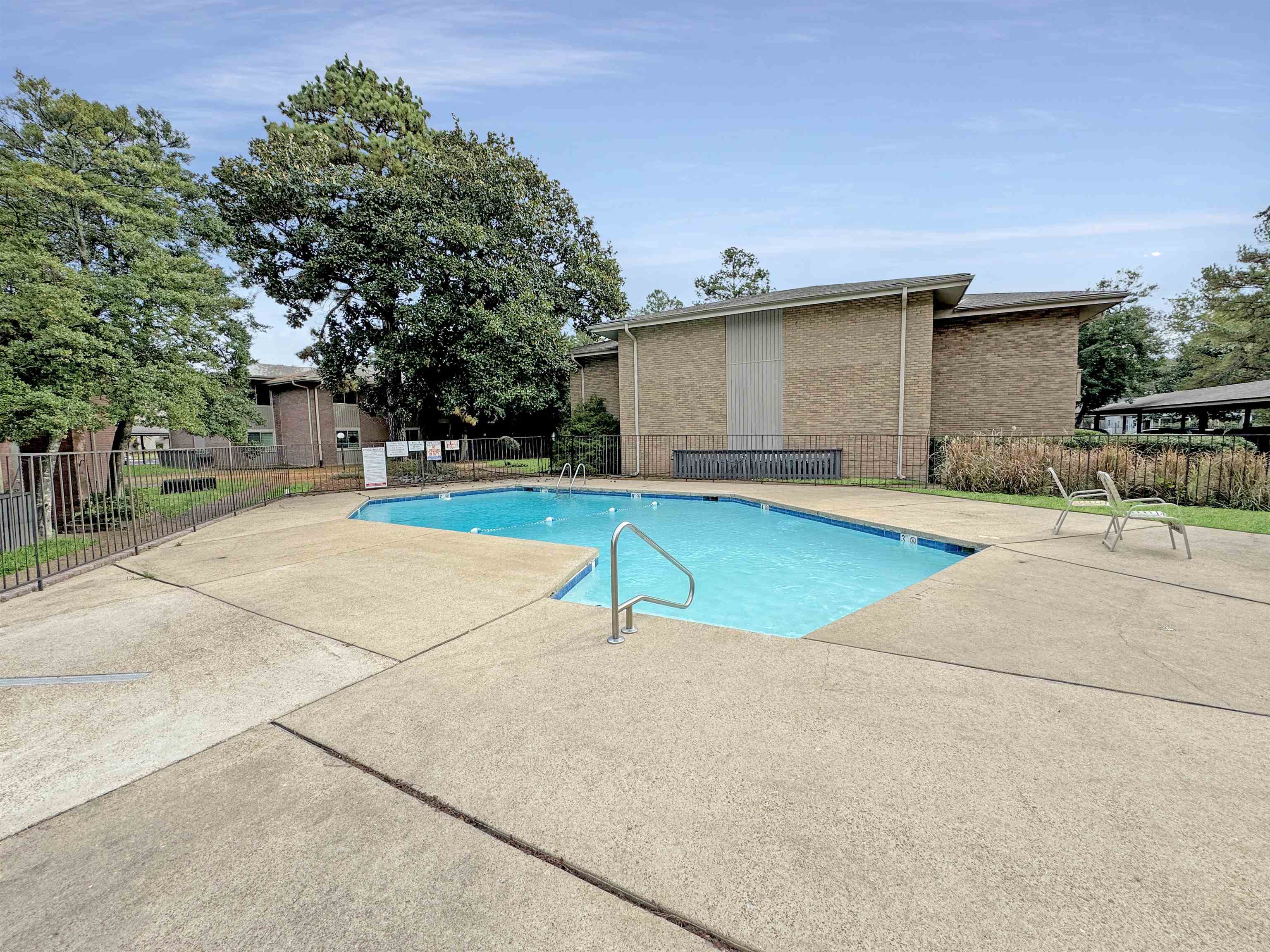 Memphis, Tennessee 38117, United States, 2 Bedrooms Bedrooms, ,2 BathroomsBathrooms,Residential,Active,35552