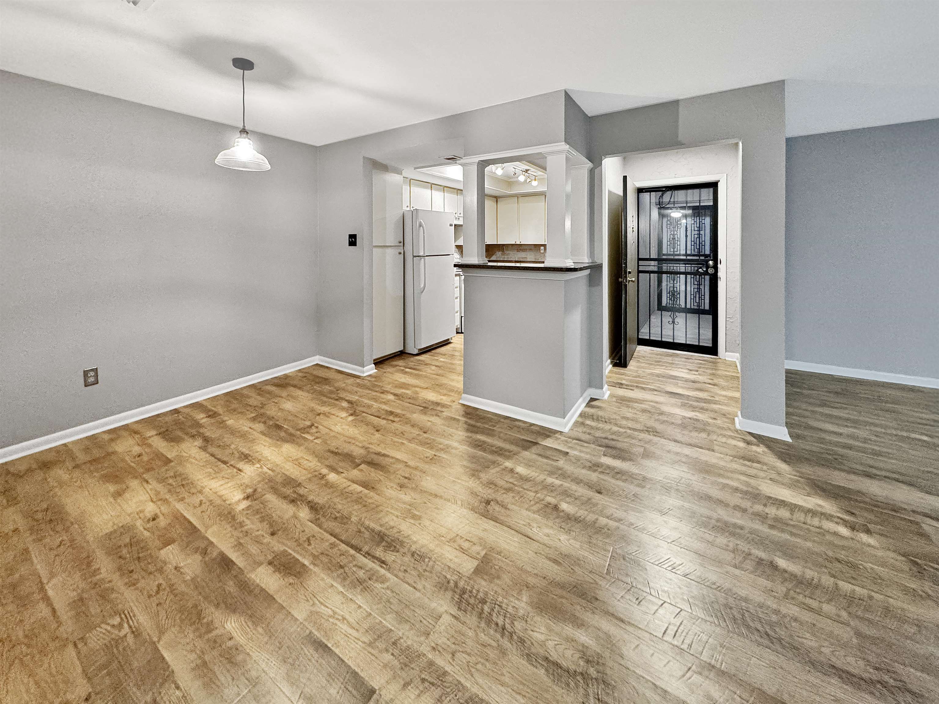 Memphis, Tennessee 38117, United States, 2 Bedrooms Bedrooms, ,2 BathroomsBathrooms,Residential,Active,35552