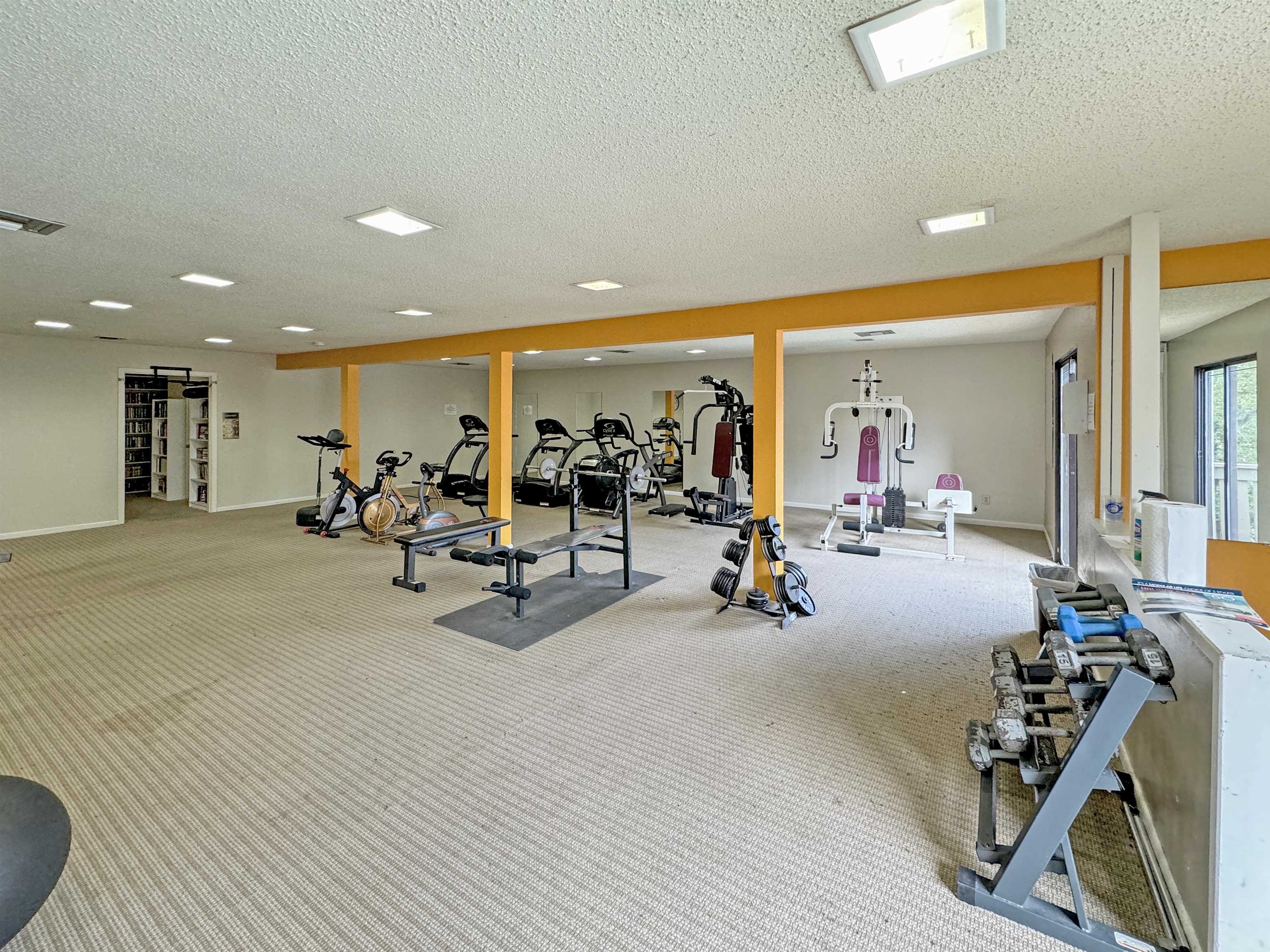 Memphis, Tennessee 38117, United States, 2 Bedrooms Bedrooms, ,2 BathroomsBathrooms,Residential,Active,35552