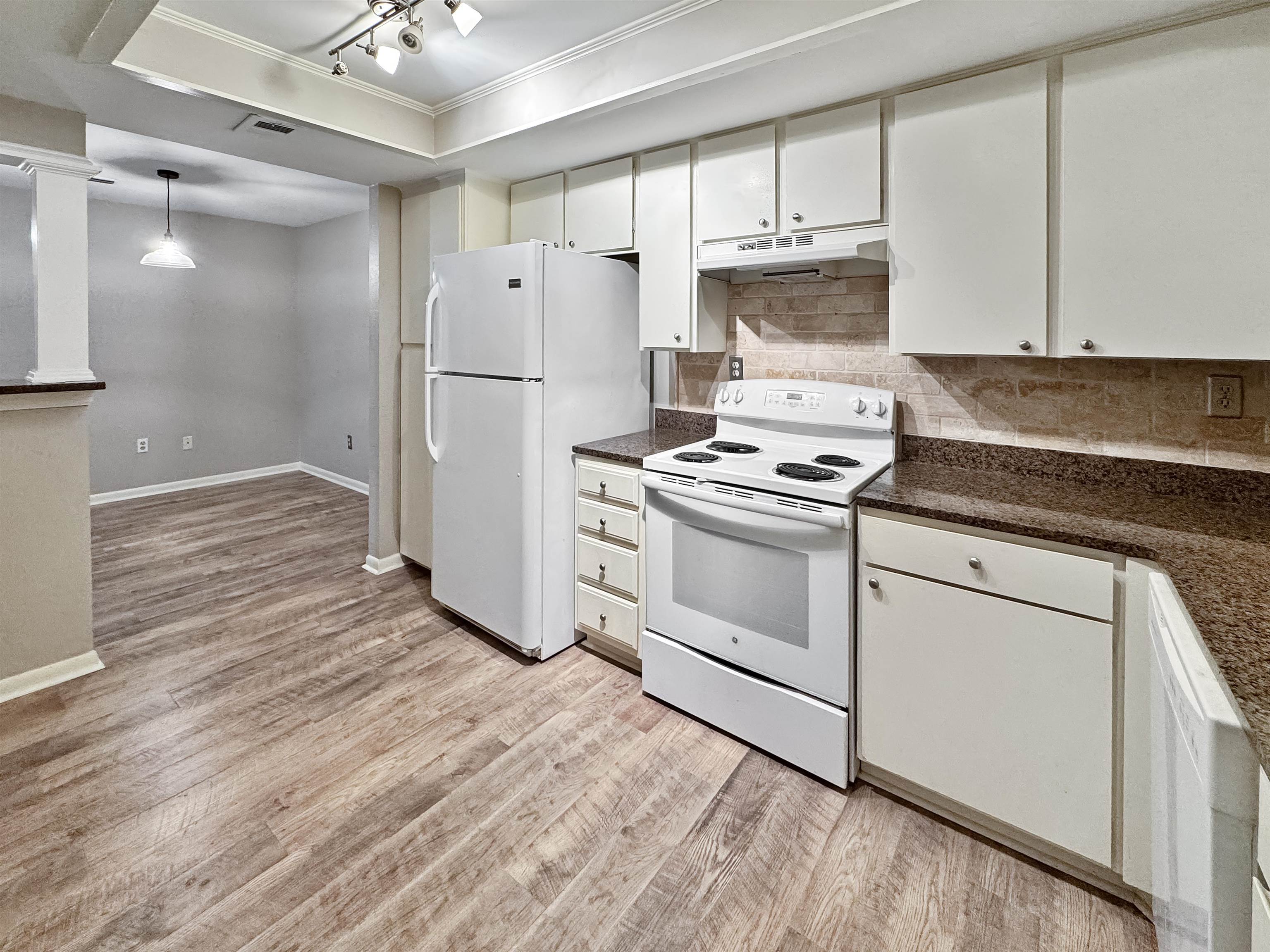 Memphis, Tennessee 38117, United States, 2 Bedrooms Bedrooms, ,2 BathroomsBathrooms,Residential,Active,35552