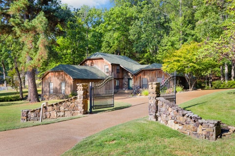 Photo of 120 BLUEBERRY RD, Eads, TN 38028 (MLS # 10215907)