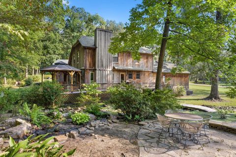 Photo of 120 BLUEBERRY RD, Eads, TN 38028 (MLS # 10215907)