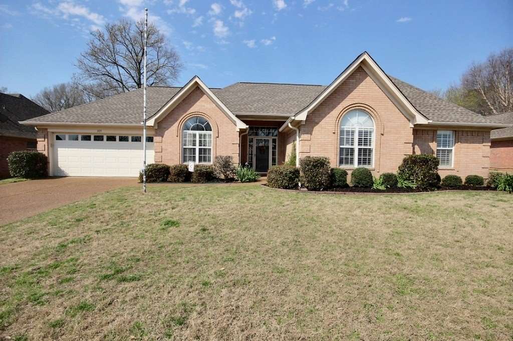 Photo 1 of 19 — 389 BRADFORD TRAIL CV, Collierville, TN 38017