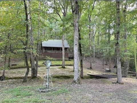 Photo of 140 HUCKELBERRY LN, Savannah, TN 38372 (MLS # 10206941)