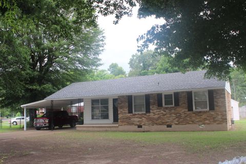 Single Family Residence in Memphis TN 1043 MENDENHALL CV.jpg