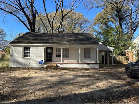 Photo of 1321 MERRYCREST DR, Memphis, TN 38111 (MLS # 10211582)