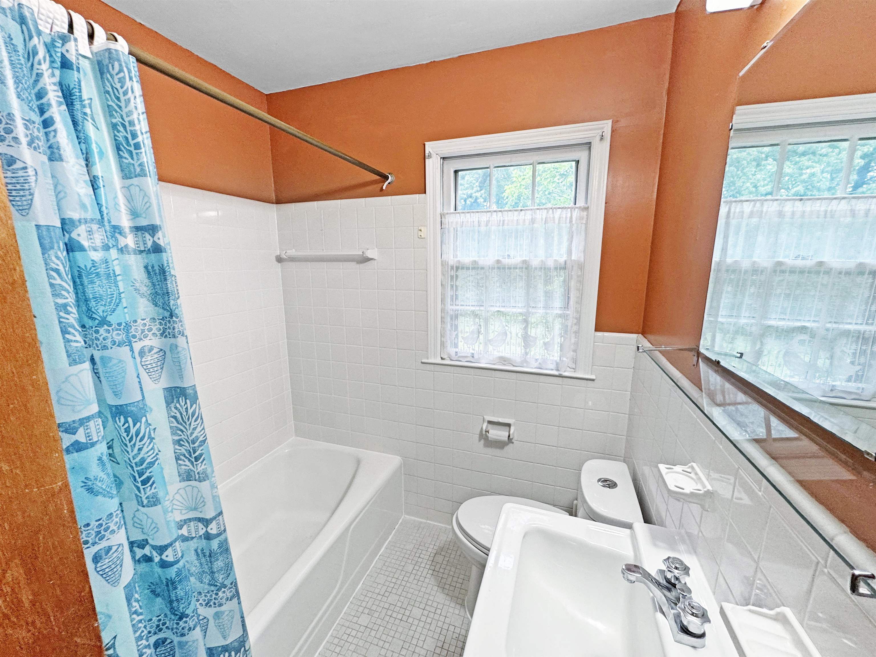 Memphis, Tennessee 38128, United States, 5 Bedrooms Bedrooms, ,3 BathroomsBathrooms,Residential,Pending,152803