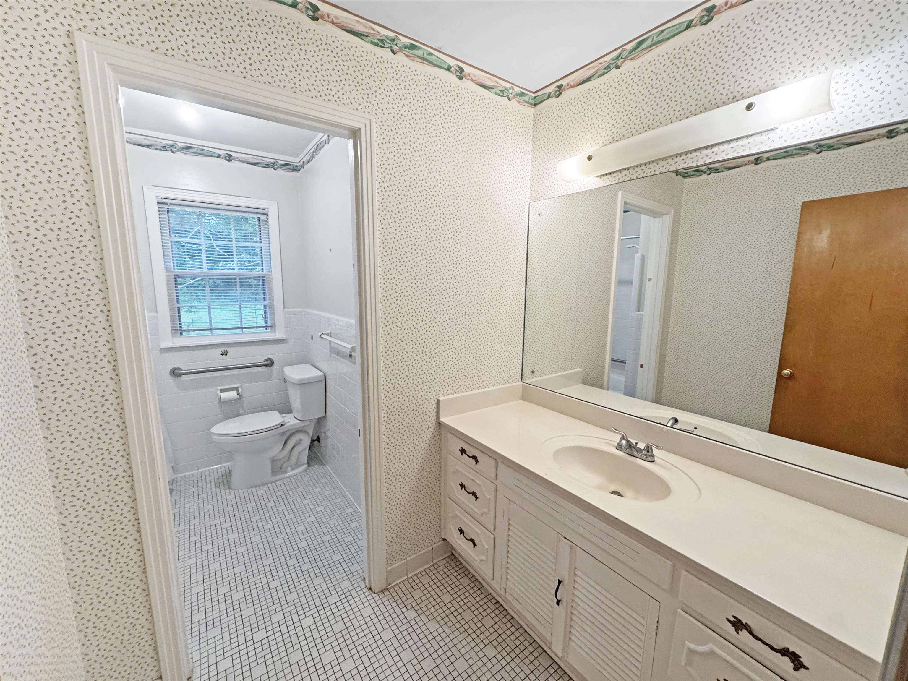 Memphis, Tennessee 38128, United States, 5 Bedrooms Bedrooms, ,3 BathroomsBathrooms,Residential,Pending,152803