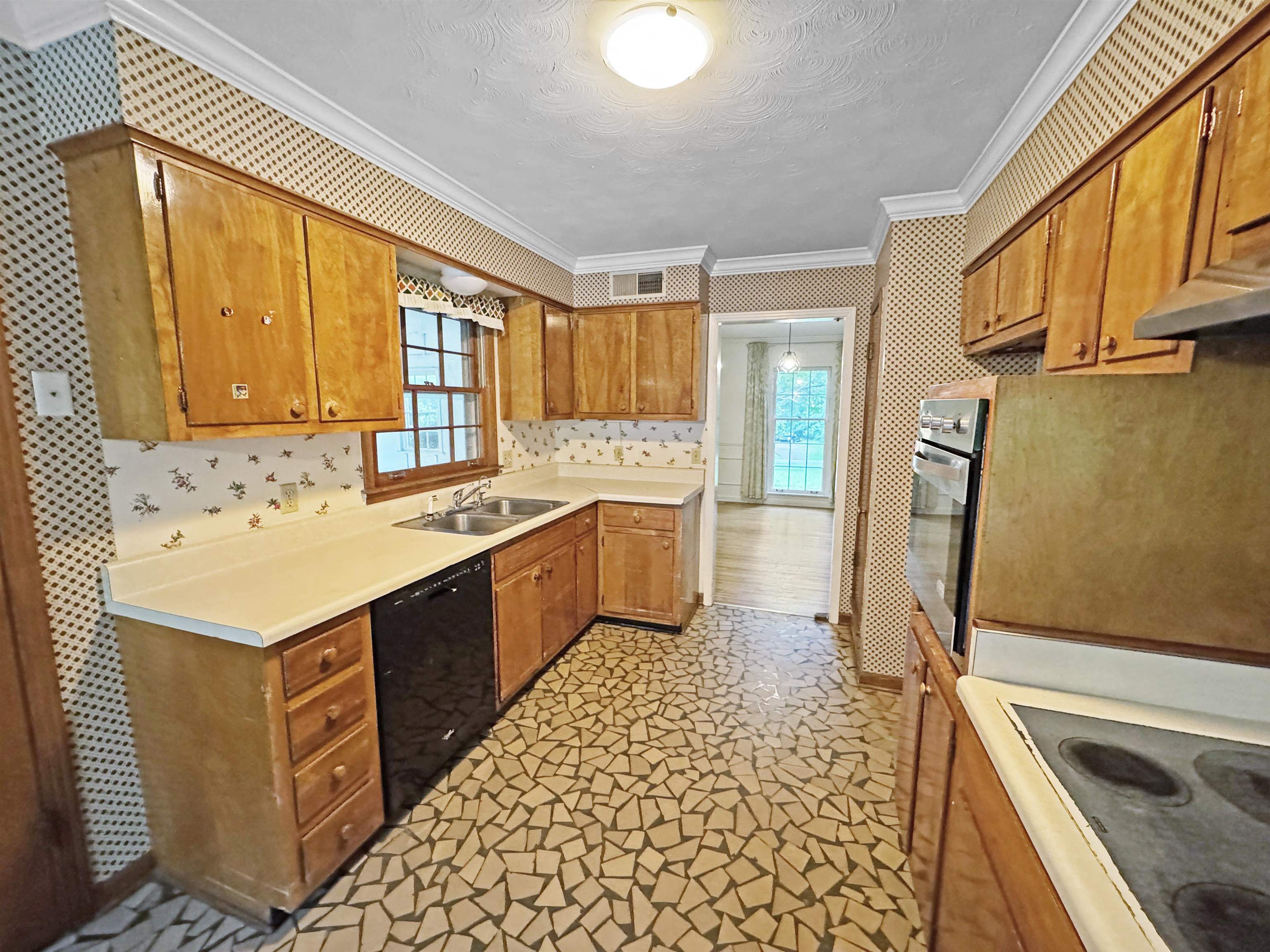 Memphis, Tennessee 38128, United States, 5 Bedrooms Bedrooms, ,3 BathroomsBathrooms,Residential,Pending,152803