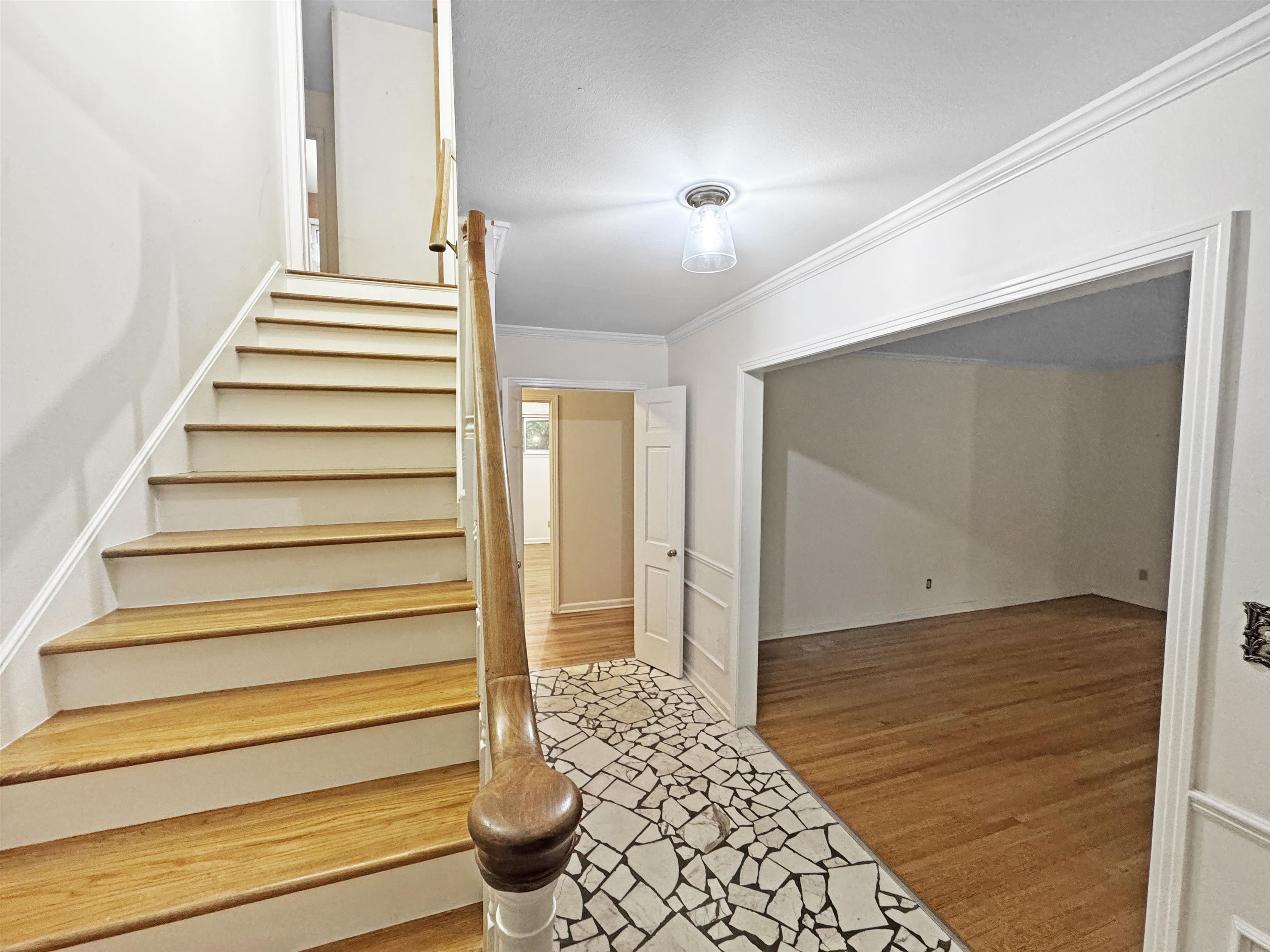 Memphis, Tennessee 38128, United States, 5 Bedrooms Bedrooms, ,3 BathroomsBathrooms,Residential,Pending,152803