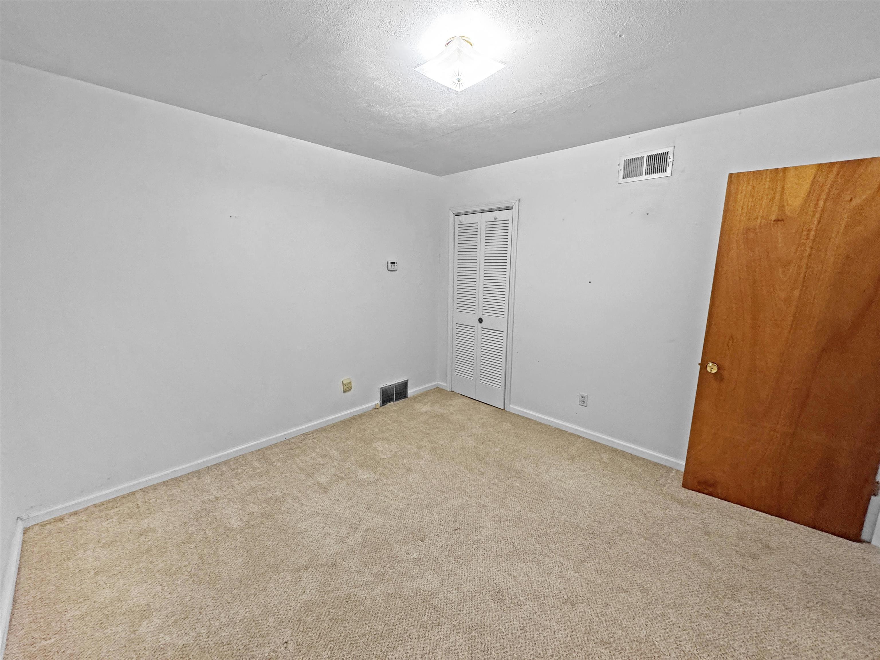 Memphis, Tennessee 38128, United States, 5 Bedrooms Bedrooms, ,3 BathroomsBathrooms,Residential,Pending,152803