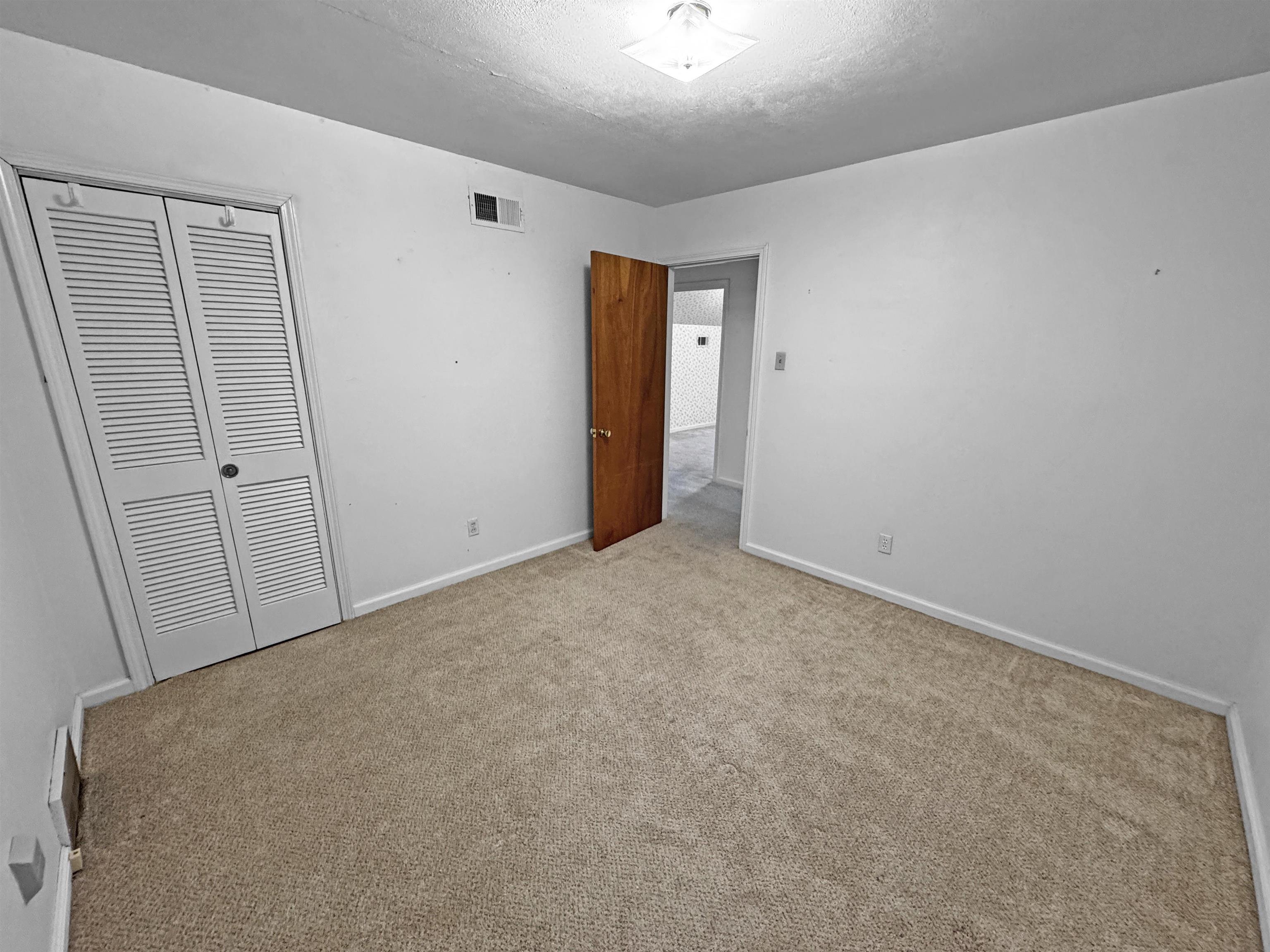 Memphis, Tennessee 38128, United States, 5 Bedrooms Bedrooms, ,3 BathroomsBathrooms,Residential,Pending,152803