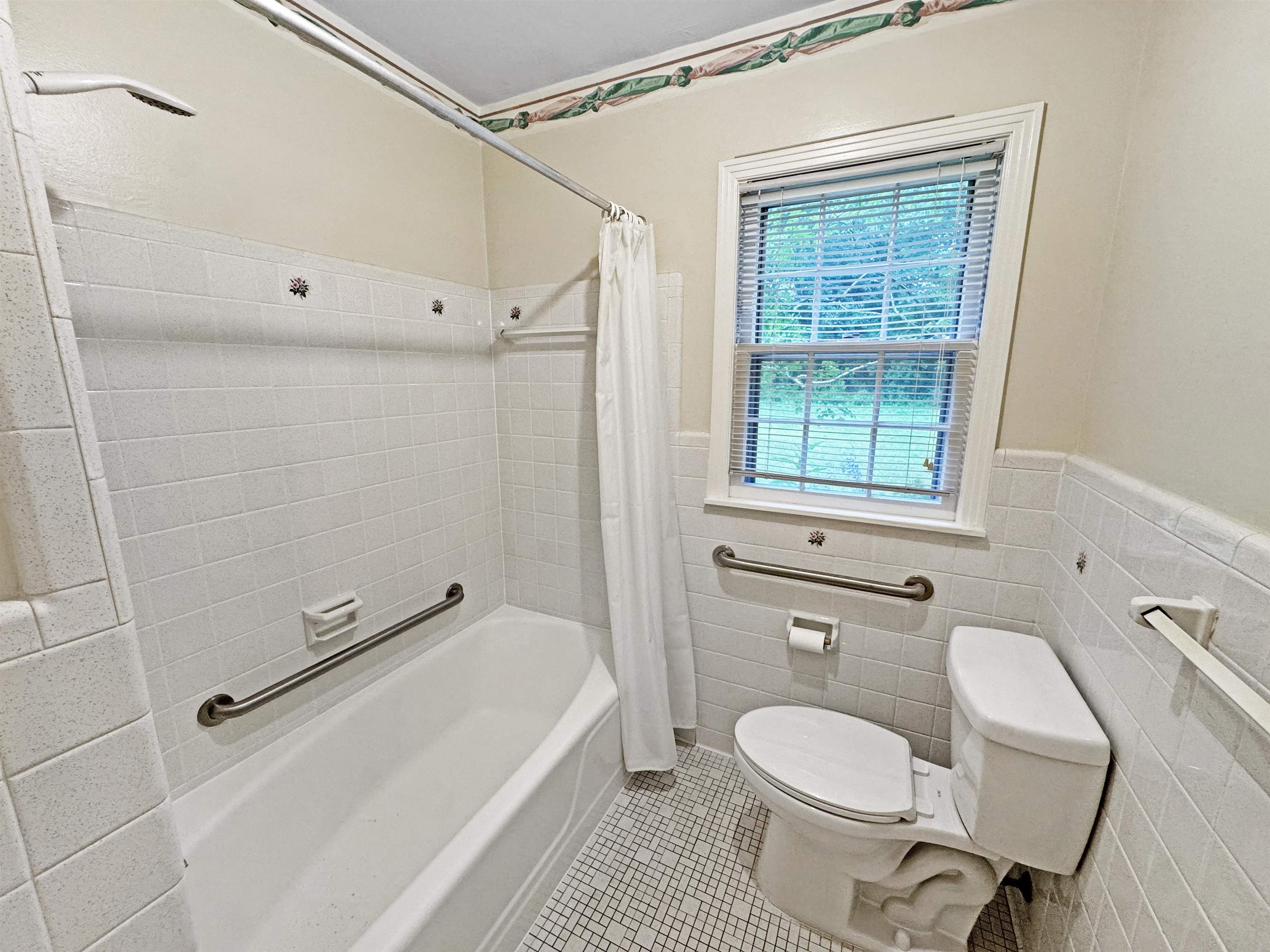 Memphis, Tennessee 38128, United States, 5 Bedrooms Bedrooms, ,3 BathroomsBathrooms,Residential,Pending,152803