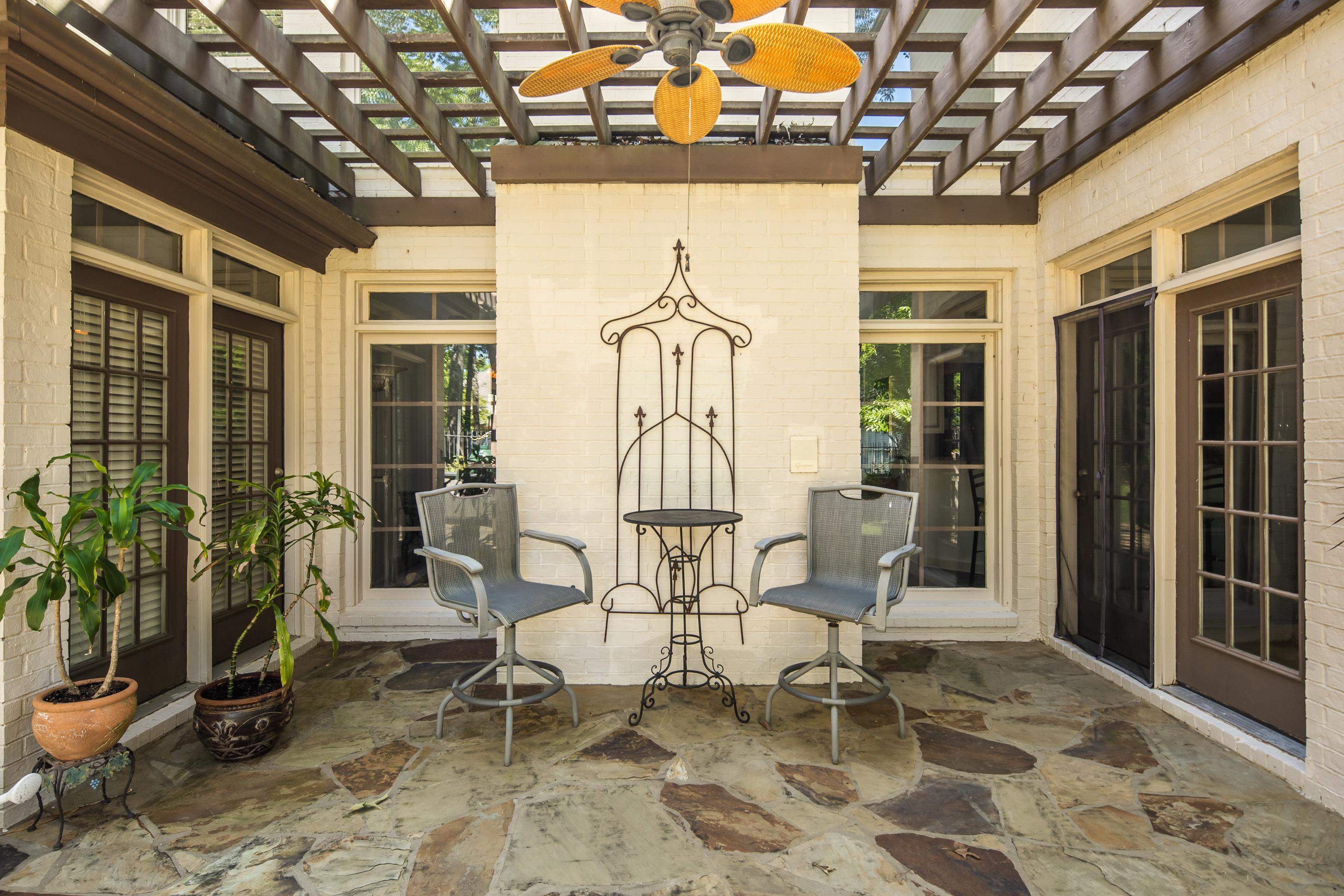 Collierville, Tennessee 38017, United States, 5 Bedrooms Bedrooms, ,4 BathroomsBathrooms,Residential,Active,97072