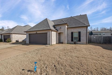 Photo of 1074 CARIB LOOP W, Cordova, TN 38018 (MLS # 10211365)