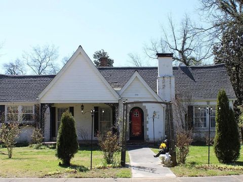 Photo of 230 LAKE DR, Ripley, TN 38063 (MLS # 10211801)