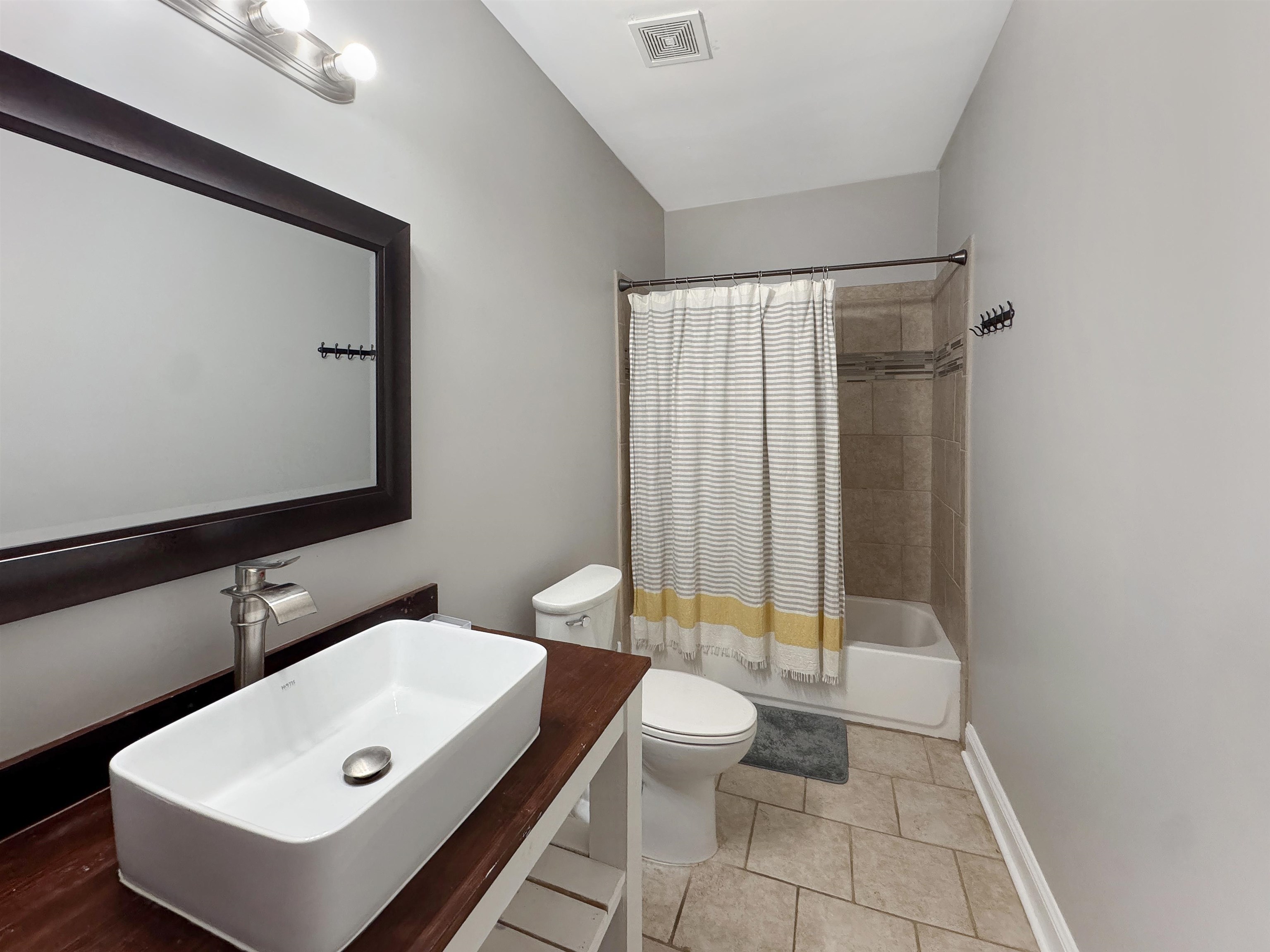 Memphis, Tennessee 38111, United States, 4 Bedrooms Bedrooms, ,3 BathroomsBathrooms,Residential,Active,132754