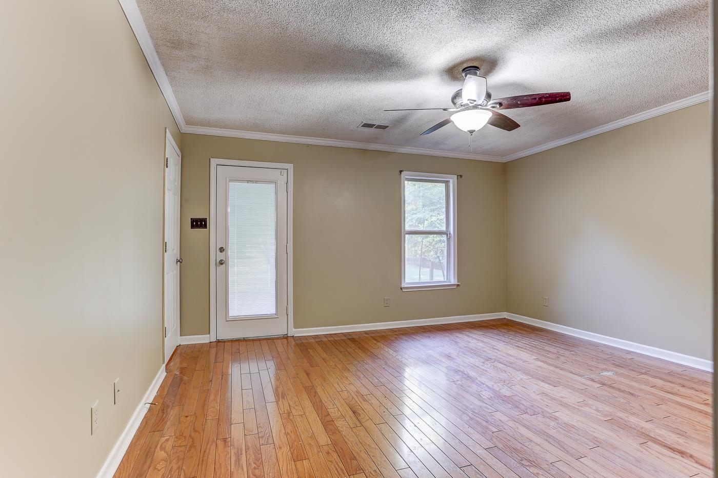 Munford, Tennessee 38058, United States, 4 Bedrooms Bedrooms, ,3 BathroomsBathrooms,Residential,Active,225411