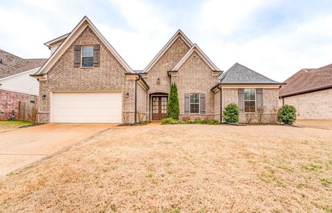 Photo of 360 WHISPERING CREEK DR, Oakland, TN 38060 (MLS # 10215122)