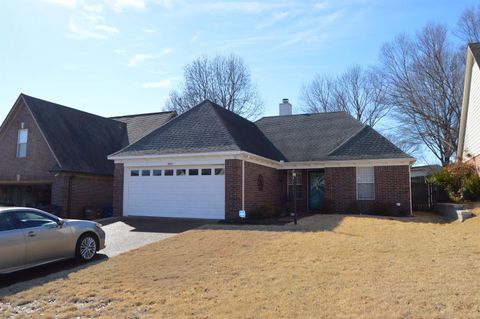 Photo of 3043 WOODLAND PINE DR, Lakeland, TN 38002 (MLS # 10214541)