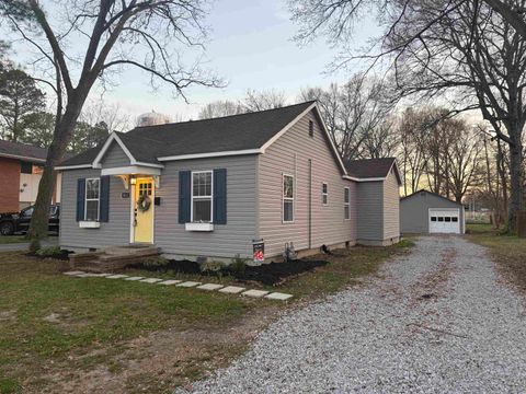 Photo of 5021 EASLEY AVE, Millington, TN 38053 (MLS # 10217270)