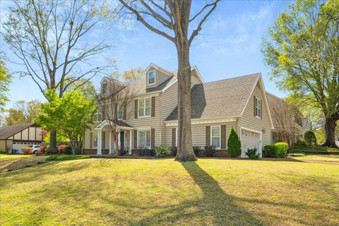 Photo of 2899 CROSS COUNTRY DR, Germantown, TN 38138 (MLS # 10215565)