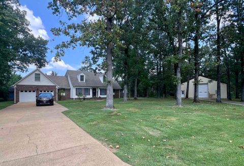 Photo of 255 EASLEY LOOP, Savannah, TN 38372 (MLS # 10192485)