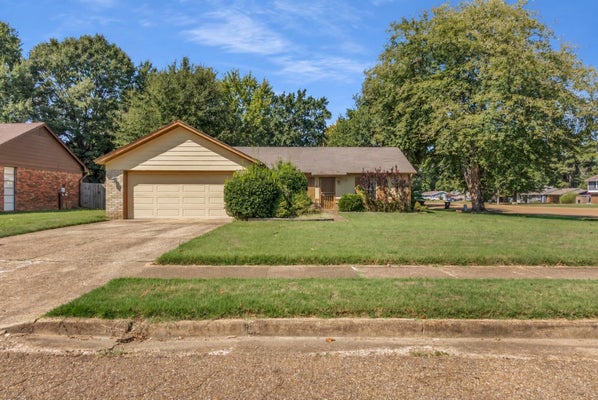 2391 BARBARO DR, BARTLETT, TN 38134 - Image 6c1842f4c81eae1abed503eaf4c8d642/1831964063