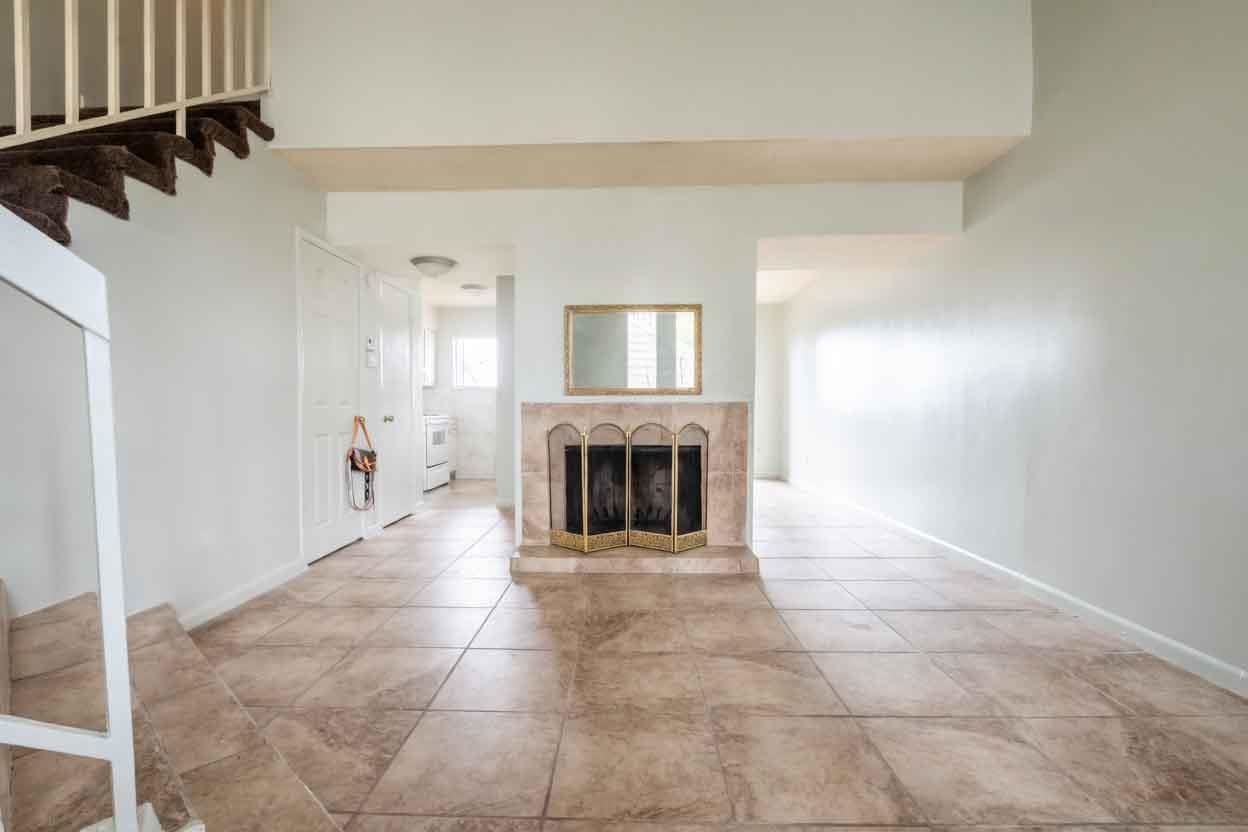 2415 WEST END ROW A-5