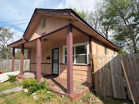 Photo of 2180 HUNTER AVE, Memphis, TN 38108 (MLS # 10225845)