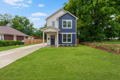 Photo of 1944 E MCLEMORE AVE, Memphis, TN 38114 (MLS # 10220253)