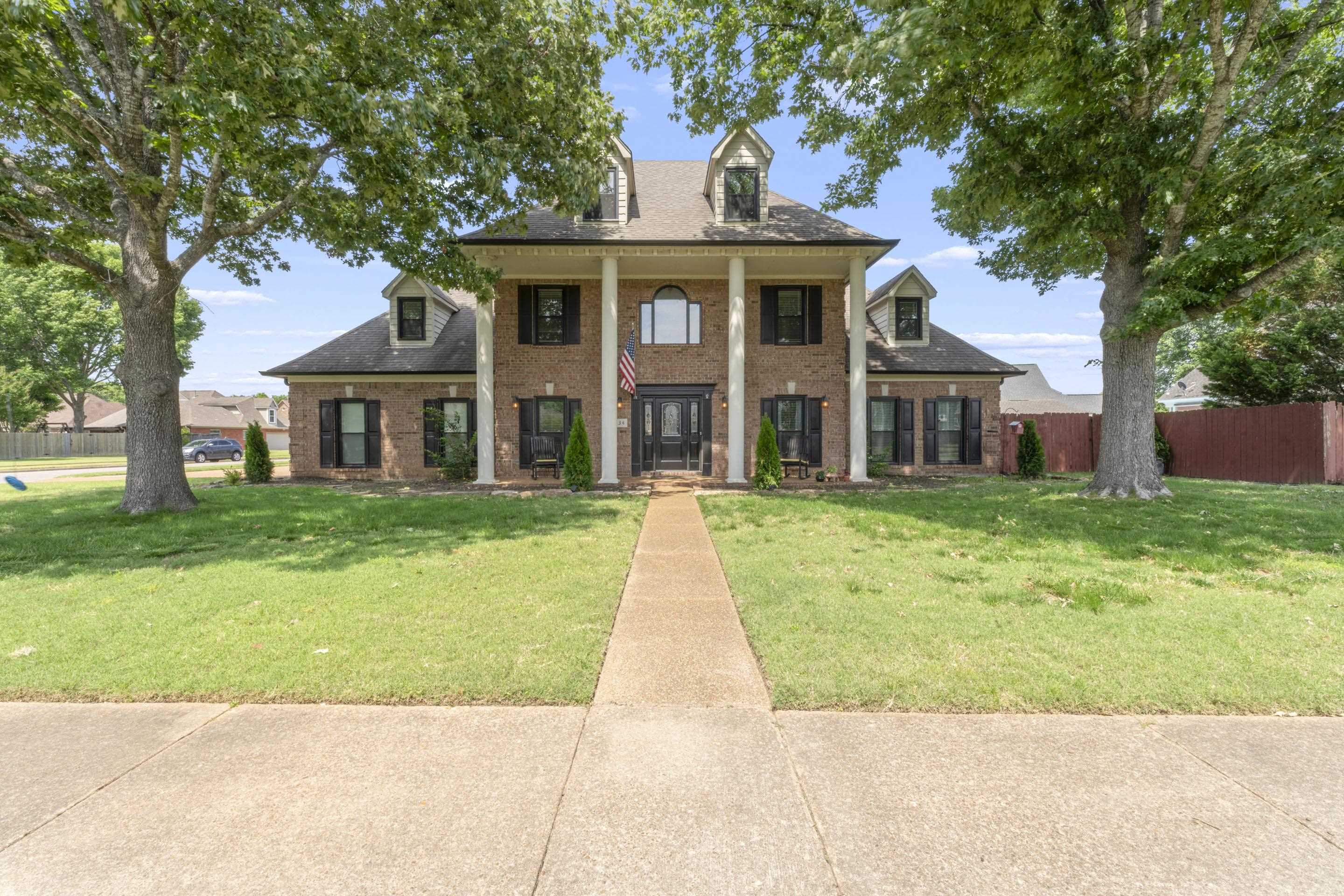 434 BOWLING BROOK DR