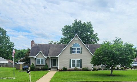Photo of 314 FAIRFIELD DR, Dyersburg, TN 38024 (MLS # 10206711)