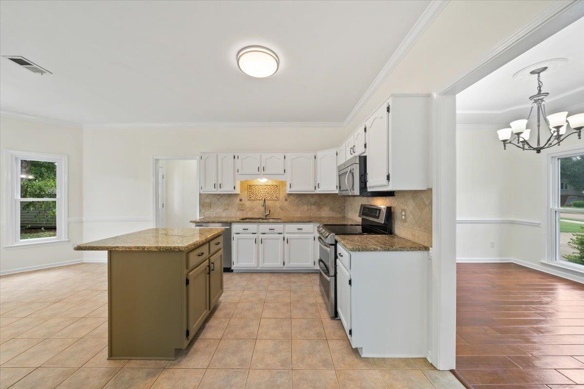 Collierville, Tennessee 38017, United States, 4 Bedrooms Bedrooms, ,3 BathroomsBathrooms,Residential,Active,176022