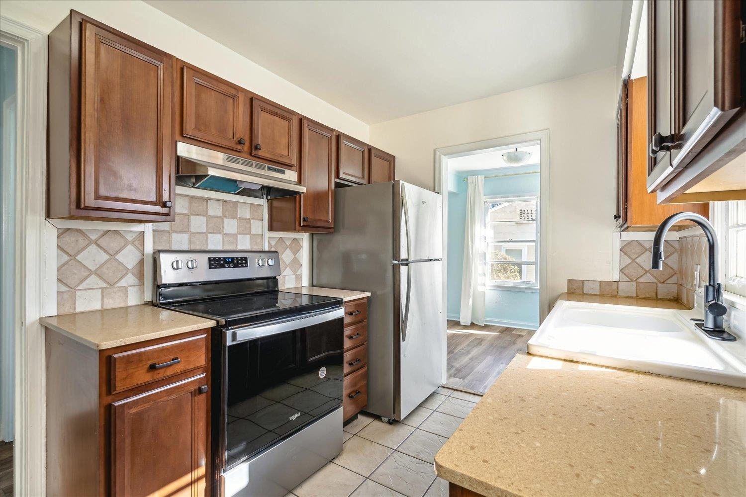 Memphis, Tennessee 38122, United States, 3 Bedrooms Bedrooms, ,1 BathroomBathrooms,Residential,Active,88710