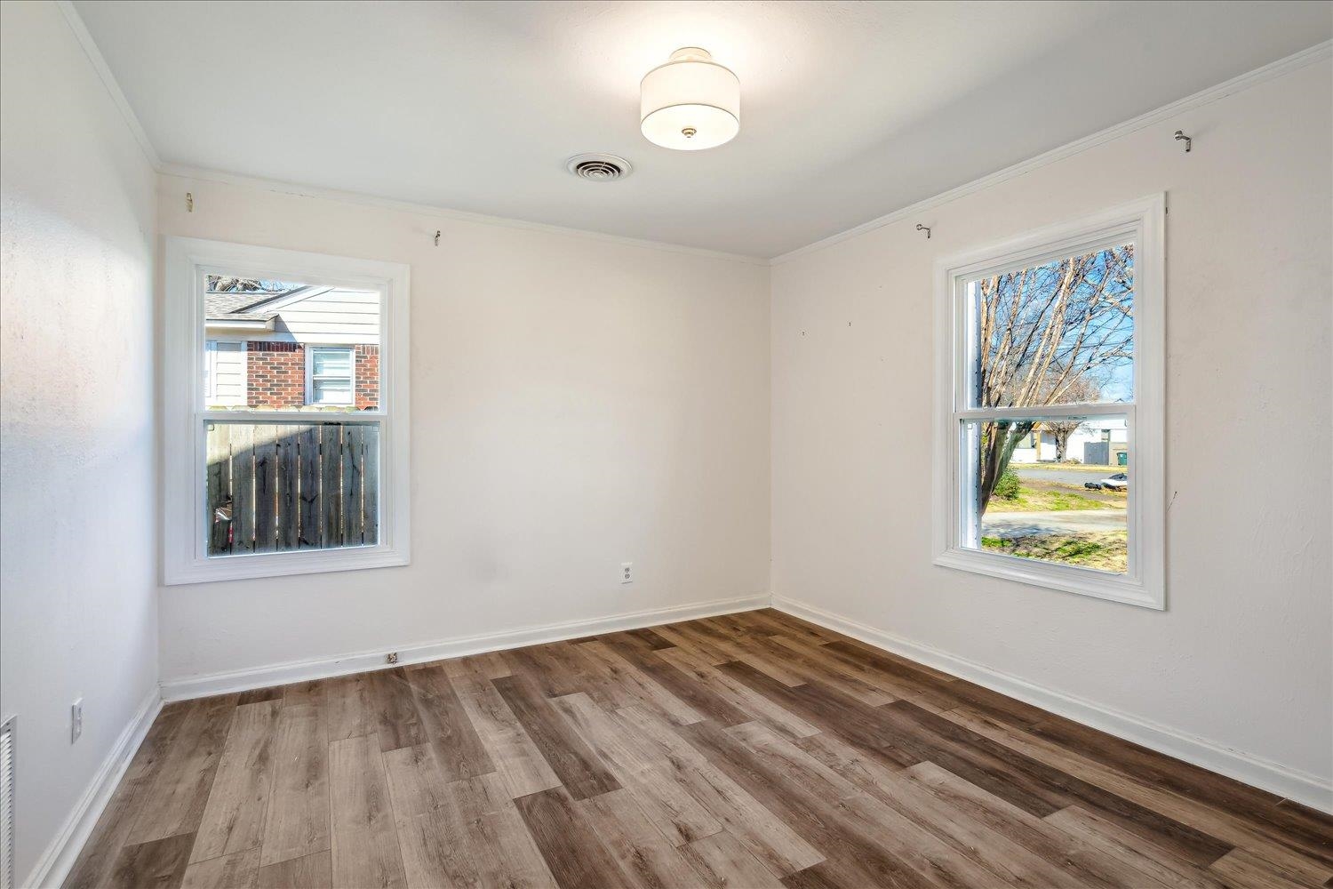 Memphis, Tennessee 38122, United States, 3 Bedrooms Bedrooms, ,1 BathroomBathrooms,Residential,Active,88710