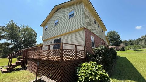 Photo of 595 SWANEY DR, Holly Springs, MS 38635 (MLS # 10206582)