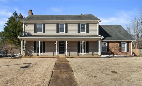 Photo of 2887 MIKEYAIR DR, Germantown, TN 38138 (MLS # 10214402)