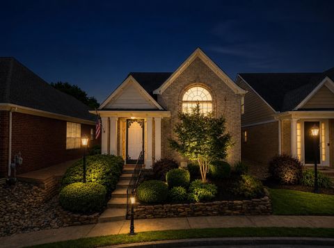 Photo of 10443 KENSINGTON CIR, Collierville, TN 38017 (MLS # 10225861)