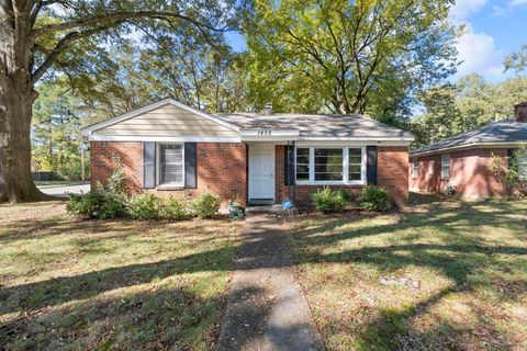 Photo of 1435 W FLAMINGO DR, Memphis, TN 38117 (MLS # 10216651)