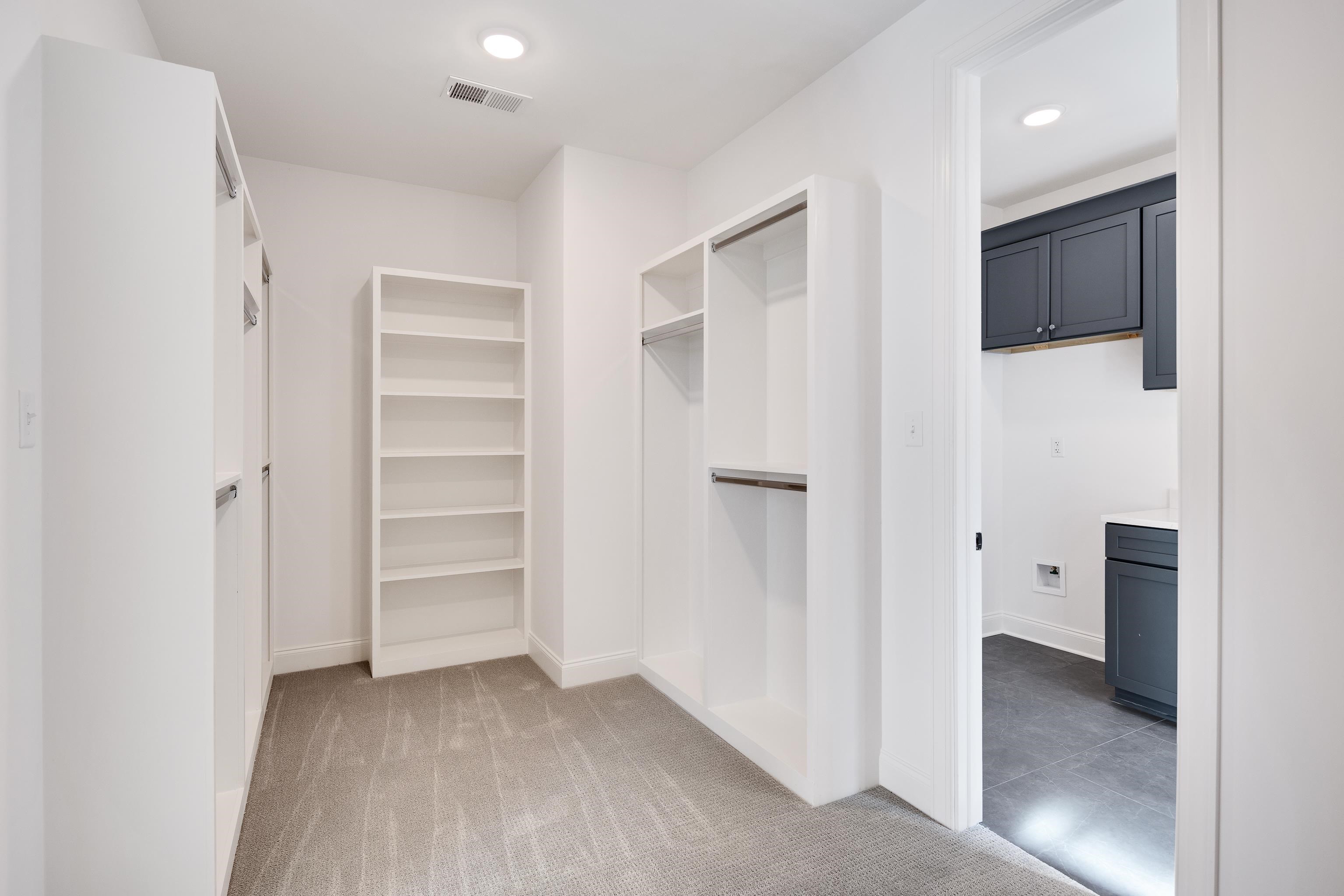 Arlington, Tennessee 38002, United States, 5 Bedrooms Bedrooms, ,3 BathroomsBathrooms,Residential,Active,33077