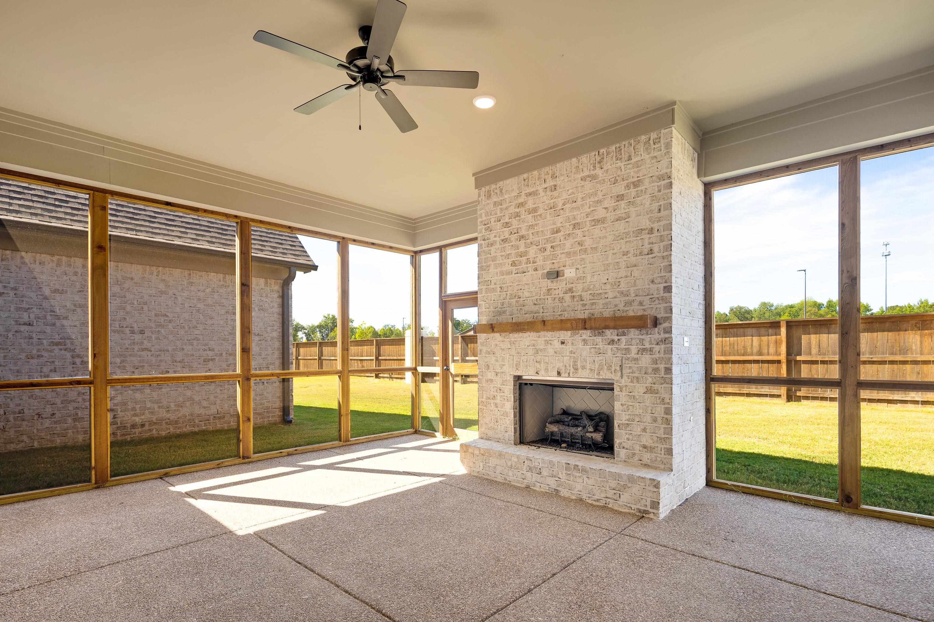 Arlington, Tennessee 38002, United States, 5 Bedrooms Bedrooms, ,3 BathroomsBathrooms,Residential,Active,33077