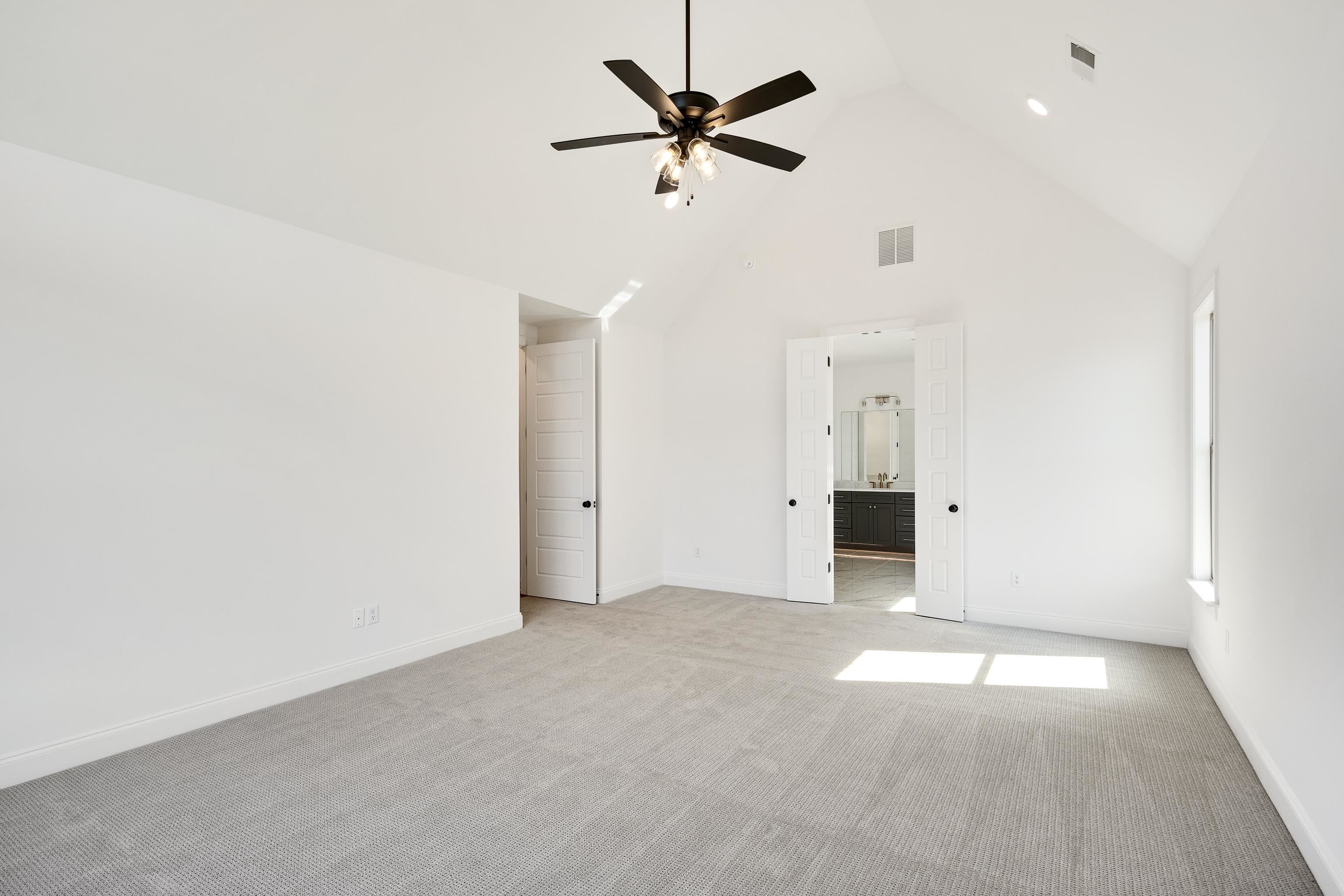 Arlington, Tennessee 38002, United States, 5 Bedrooms Bedrooms, ,3 BathroomsBathrooms,Residential,Active,33077