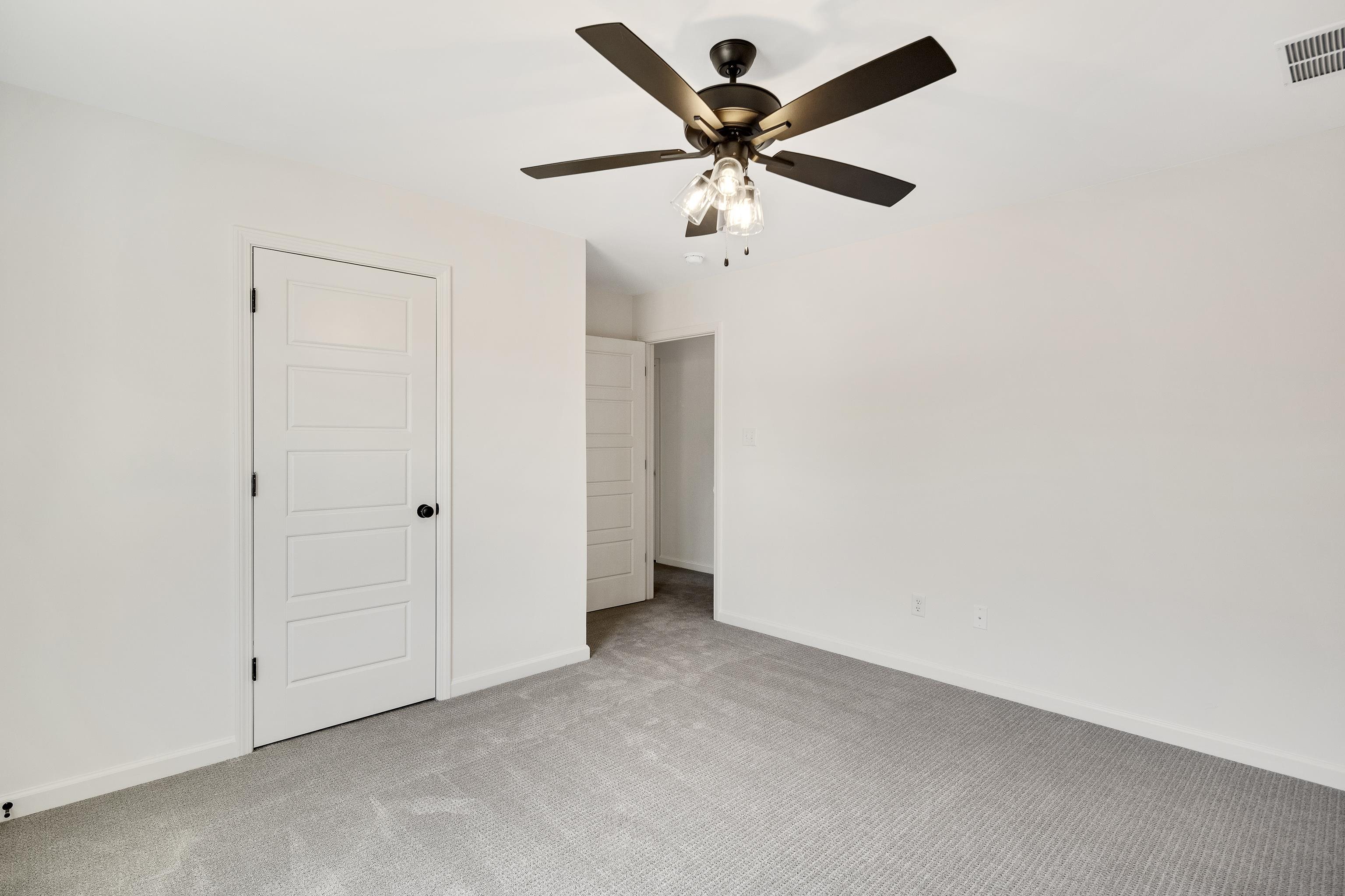 Arlington, Tennessee 38002, United States, 5 Bedrooms Bedrooms, ,3 BathroomsBathrooms,Residential,Active,33077