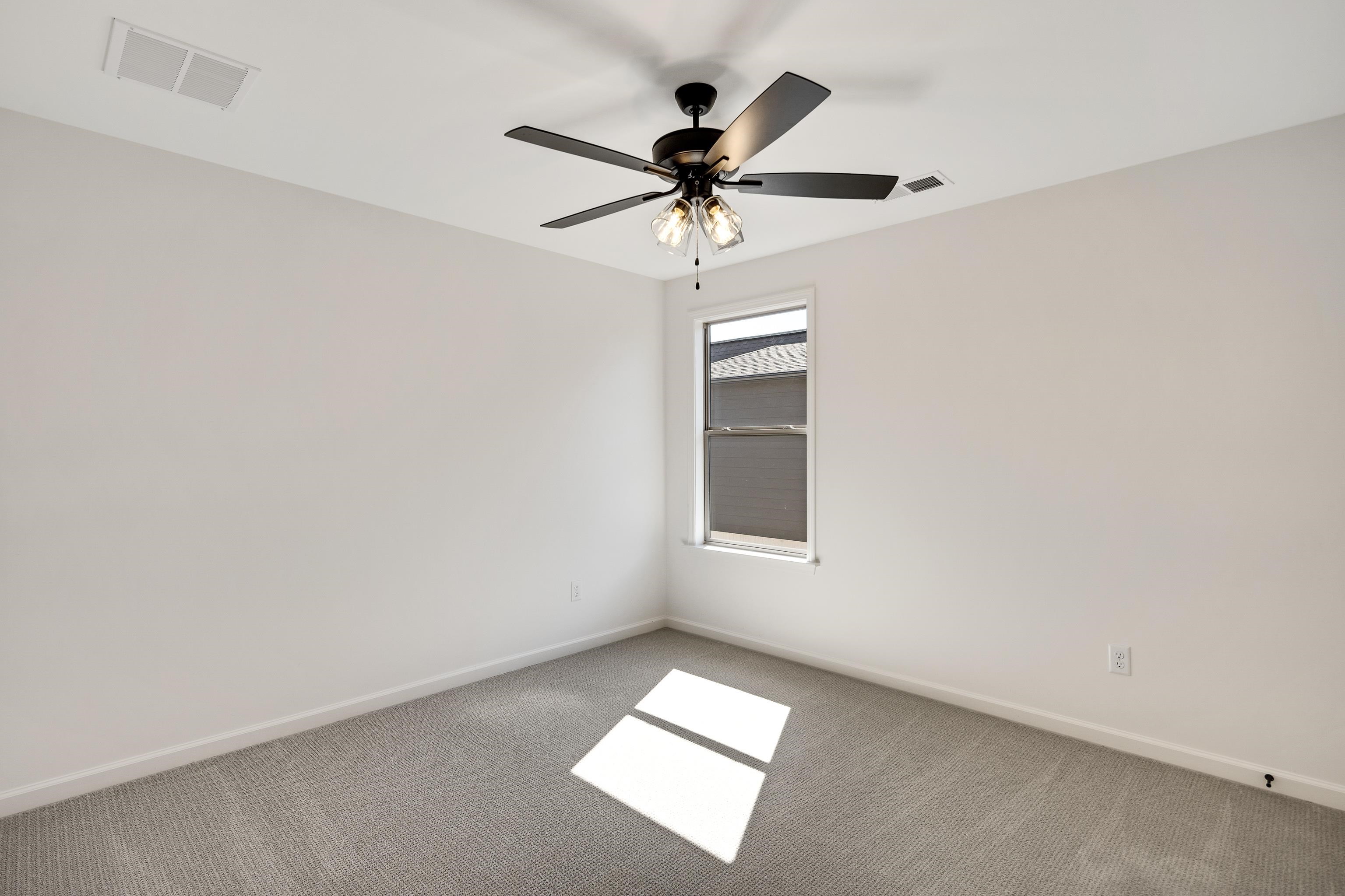 Arlington, Tennessee 38002, United States, 5 Bedrooms Bedrooms, ,3 BathroomsBathrooms,Residential,Active,33077