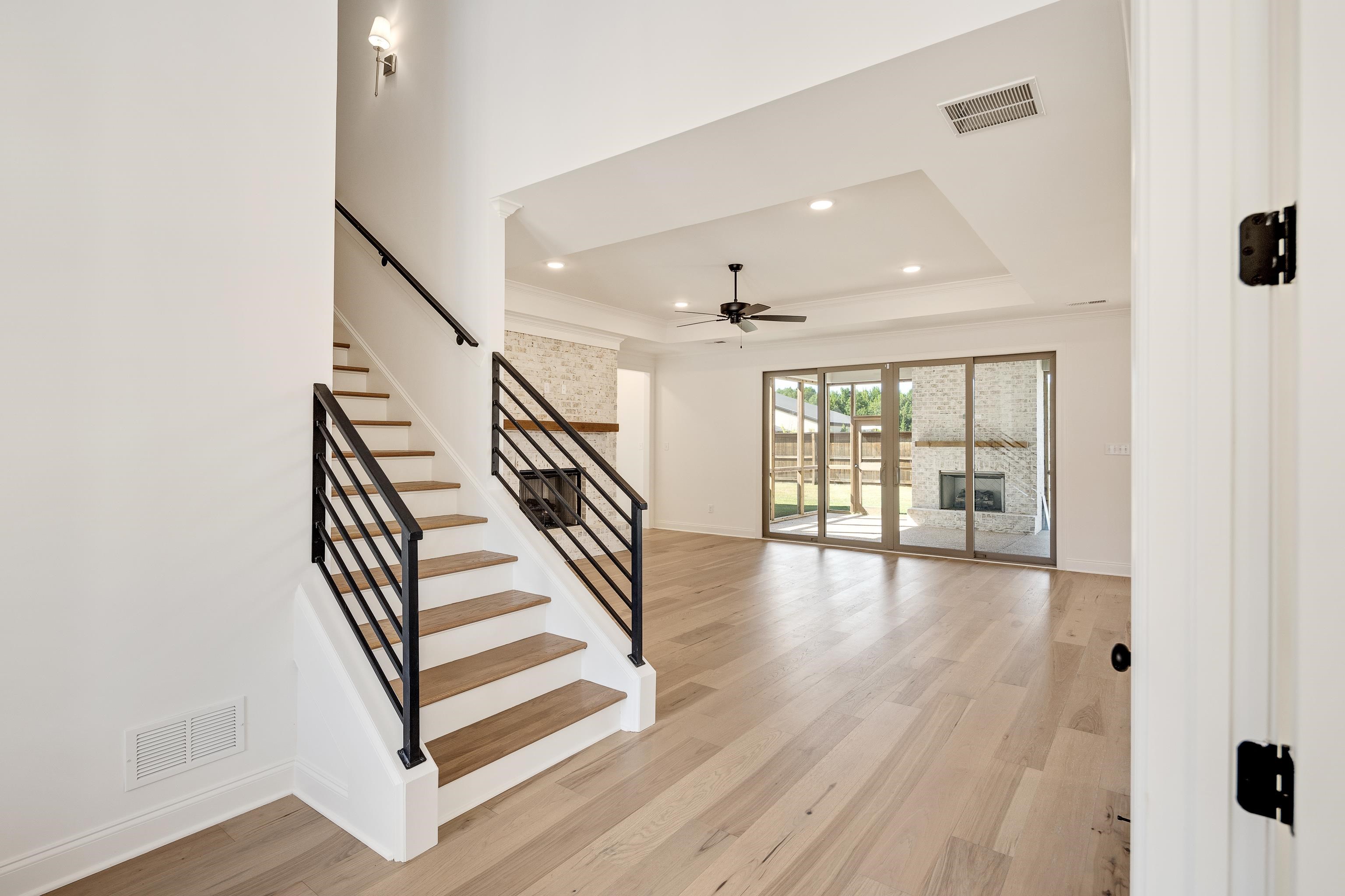 Arlington, Tennessee 38002, United States, 5 Bedrooms Bedrooms, ,3 BathroomsBathrooms,Residential,Active,33077