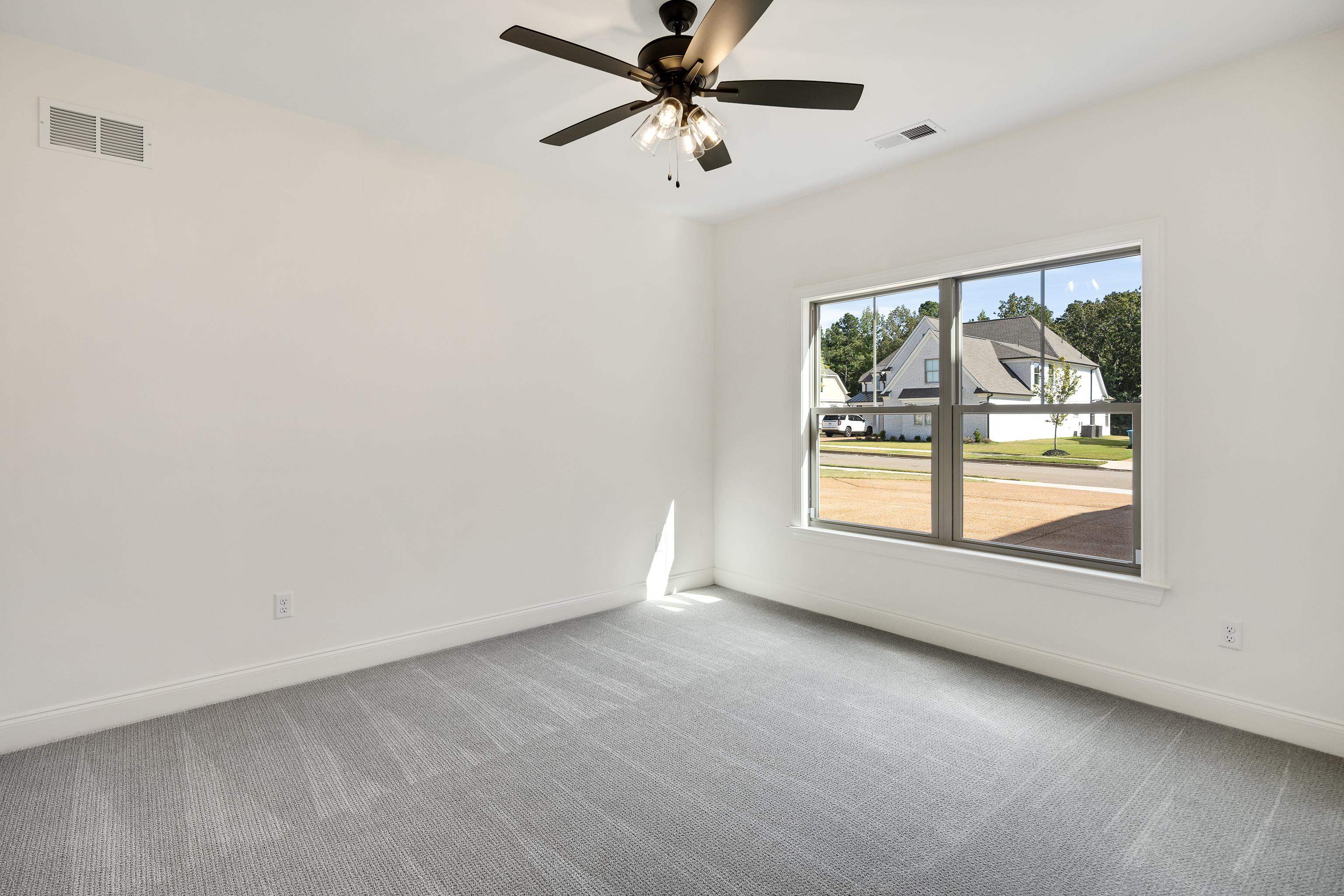 Arlington, Tennessee 38002, United States, 5 Bedrooms Bedrooms, ,3 BathroomsBathrooms,Residential,Active,33077