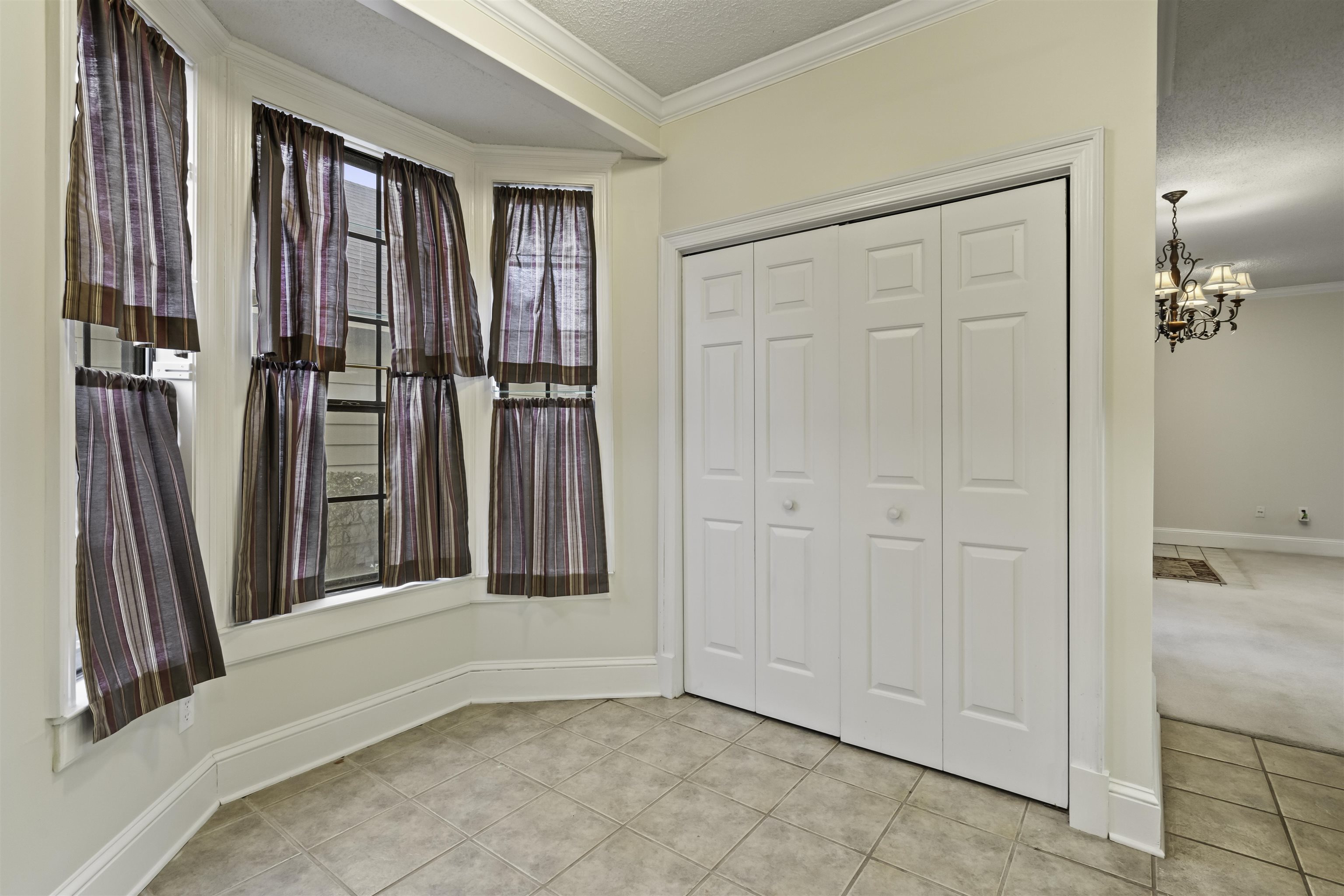 Memphis, Tennessee 38119, United States, 3 Bedrooms Bedrooms, ,3 BathroomsBathrooms,Residential,Pending,9161