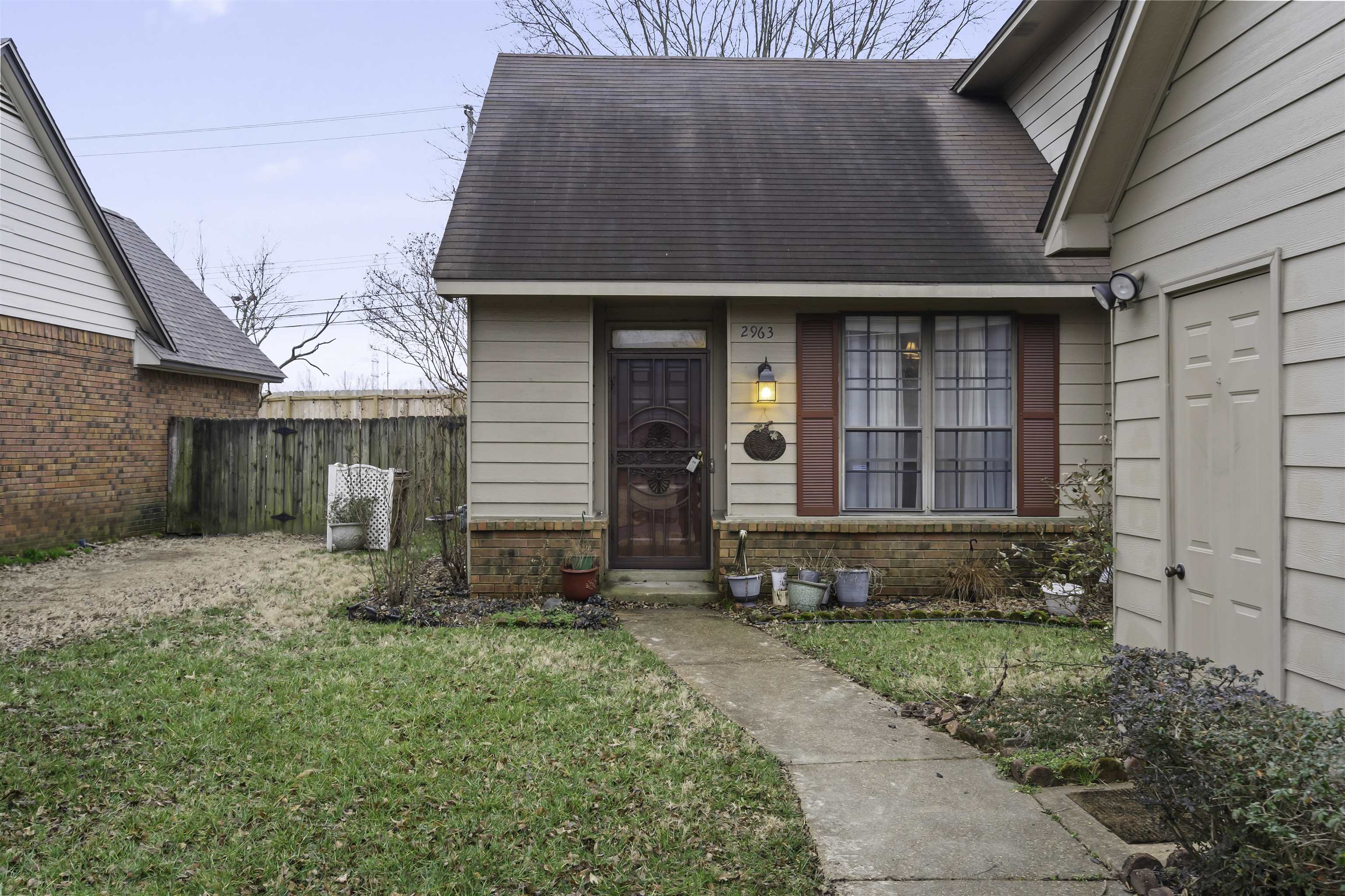 Memphis, Tennessee 38119, United States, 3 Bedrooms Bedrooms, ,3 BathroomsBathrooms,Residential,Pending,9161
